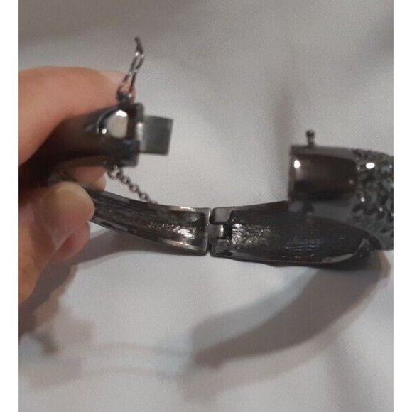 Fifth Avenue Ladie's Cuff Bracelet Black Swarovski Baguette & Round Crystals - Picture 8 of 10